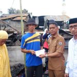 Pjs. Bupati Majene dan Baznas kembali mengunjungi Korban Kebakaran di Tanjung Batu