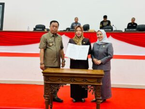 Rapat-Paripurna-LKPJ-2024.-24-April-2025-4-1080x810-1